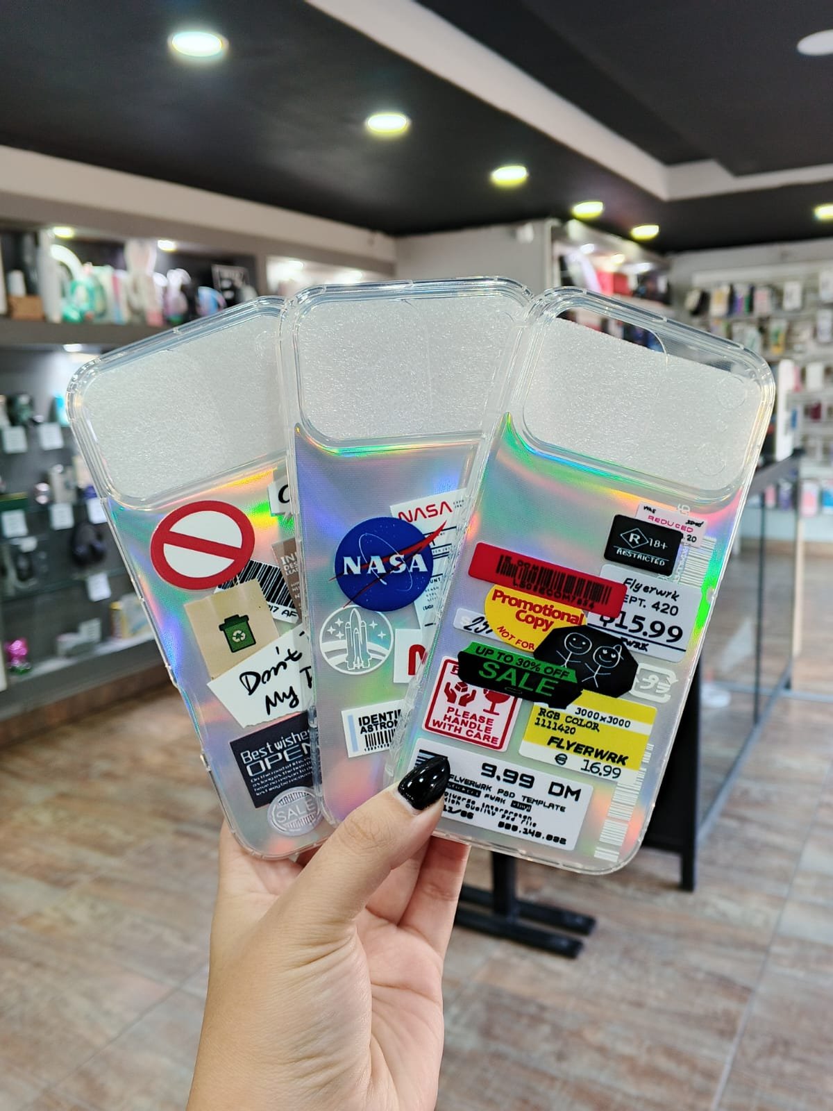 FUNDA HOLOGRAFICA TICKETTO IPHONE 17