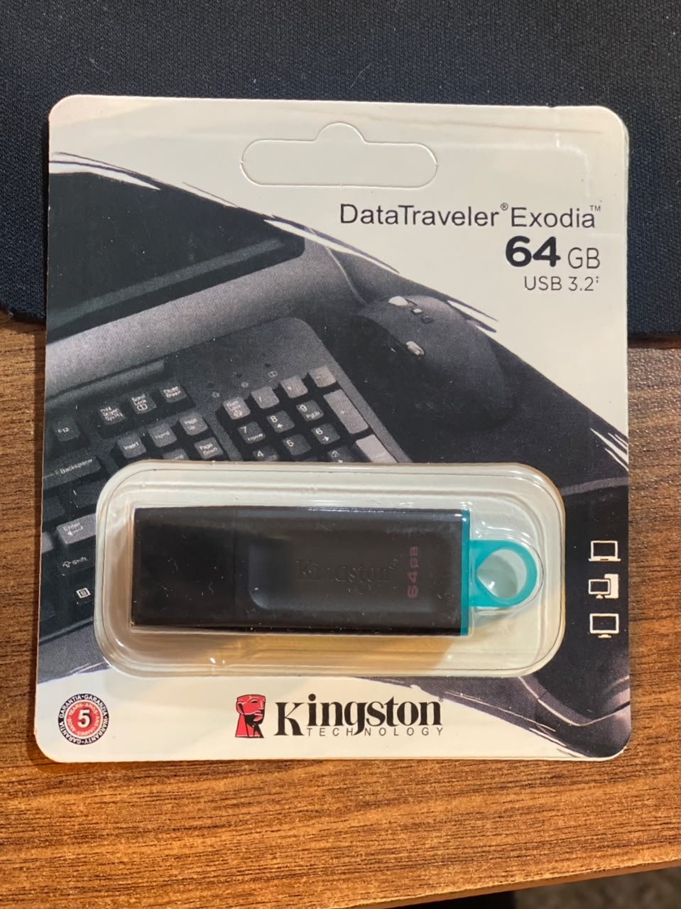 PENDRIVE KINGSTON 64GB