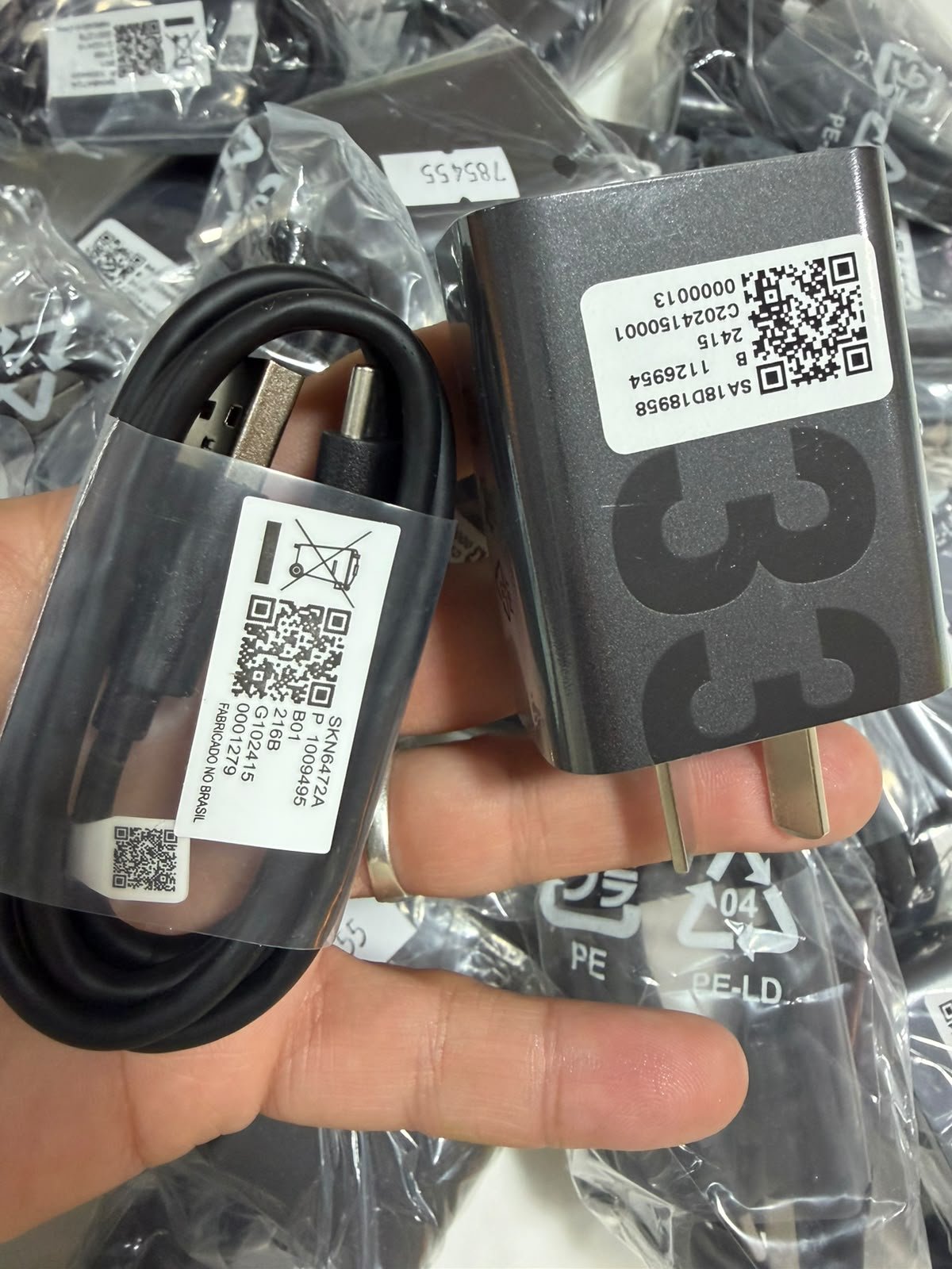 CARGADOR C/CABLE 33W MOTOROLA ORIGINAL SIN PACK